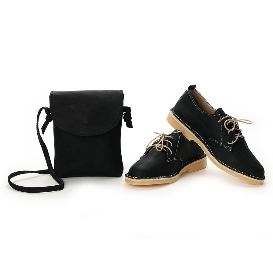 VELLIES & Compact Sling Bag | Black Leather